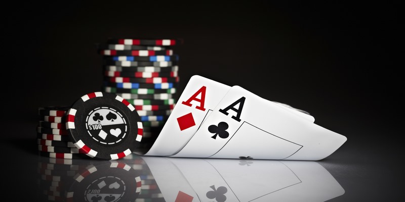 Ae888 | Chi Tiết Cách Dealer Chia Bài Poker Cho Người Mới